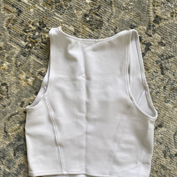 Aritzia Sunday Best tank - Picture 3 of 3